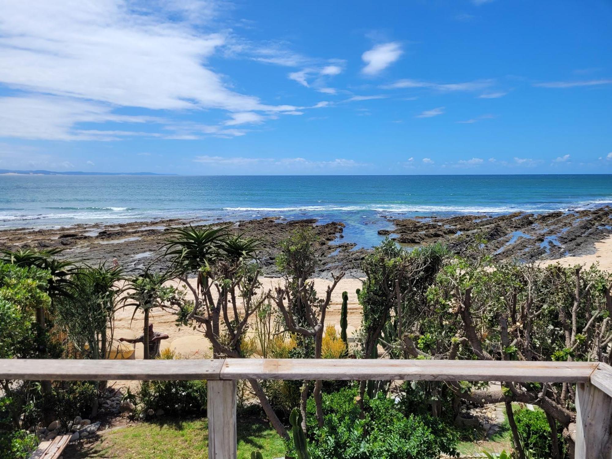 Beach Front Jeffreys Bay Bagian luar foto